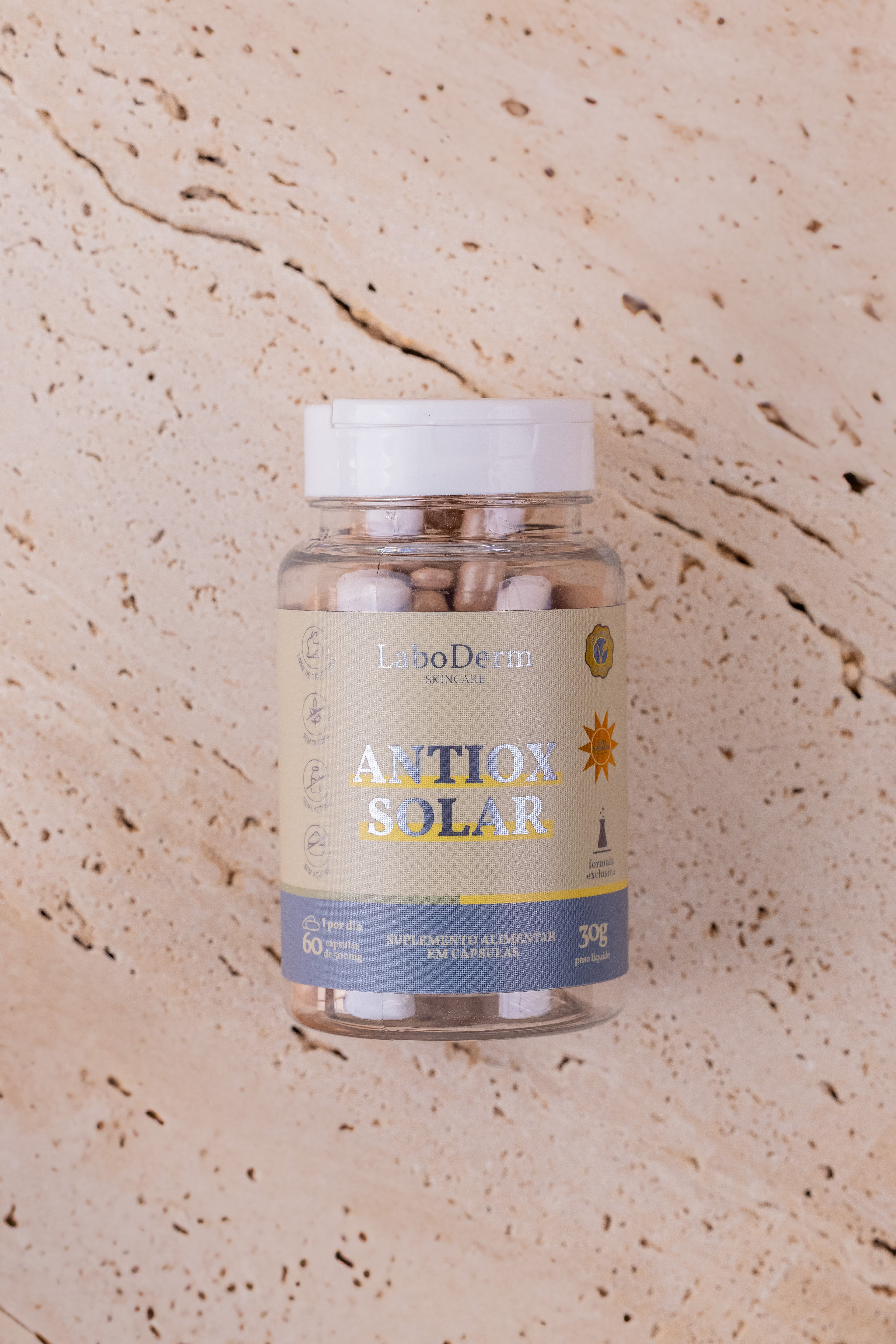 O novo ANTIOX SOLAR, Protetor Solar Oral - Com Pinus Pinaster + Ácido Hialurônico + Vitamina K2 + Resveratrol + 8 ativos - 60 cáps (tratamento para 2 meses)