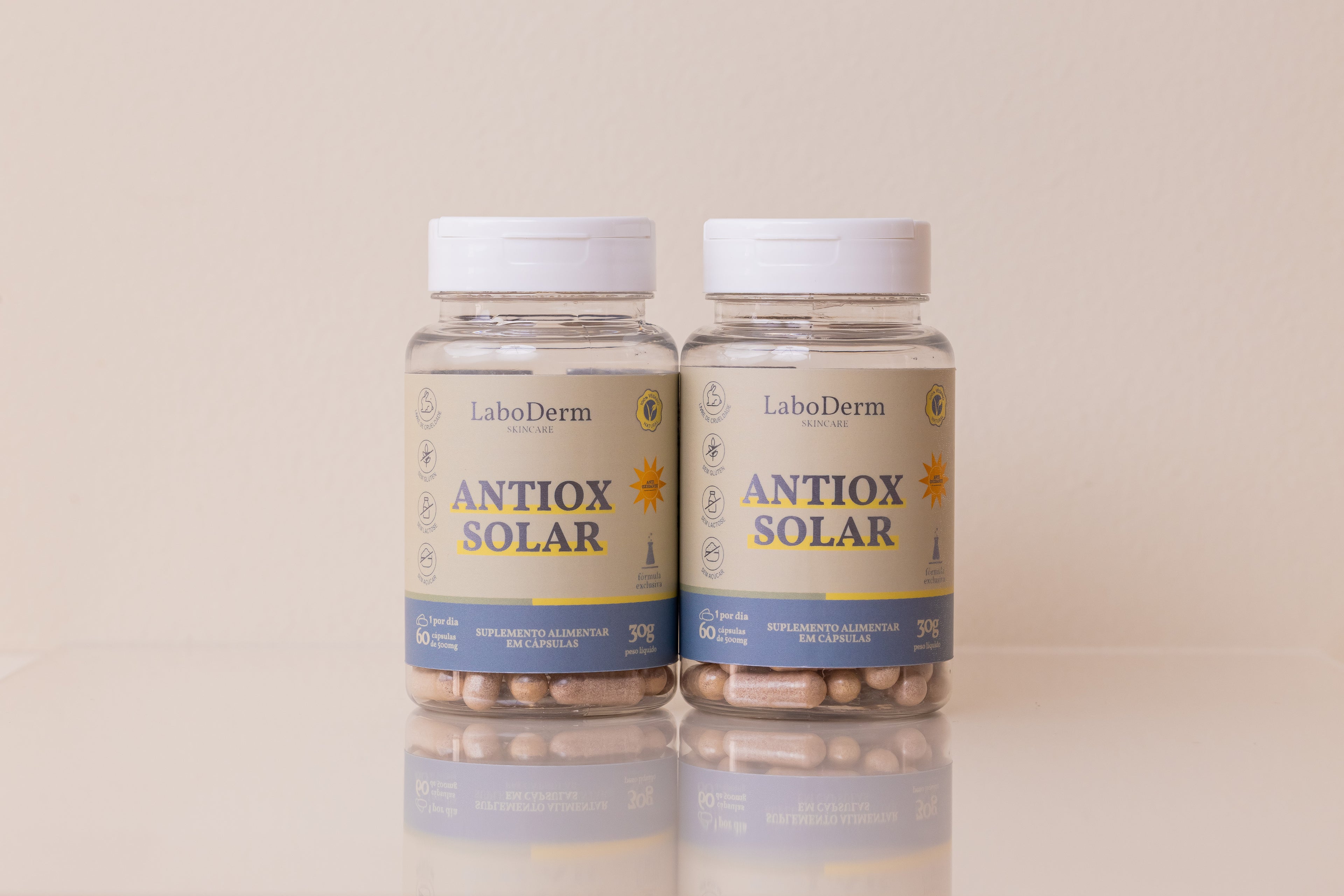 O novo ANTIOX SOLAR, Protetor Solar Oral - Com Pinus Pinaster + Ácido Hialurônico + Vitamina K2 + Resveratrol + 8 ativos - 120 cáps (tratamento para 4 meses)